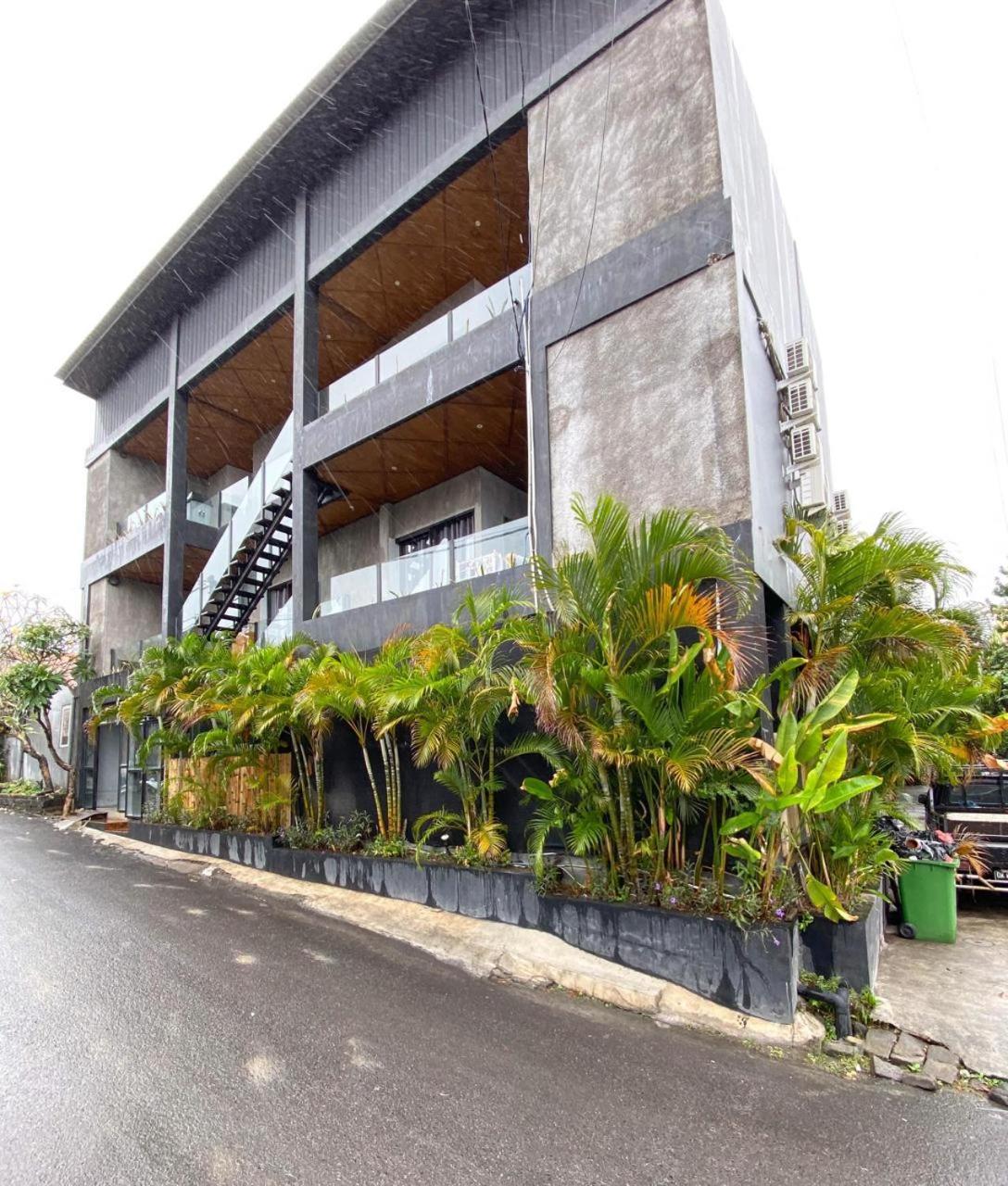 Escotel Krisnantara Canggu Exterior foto
